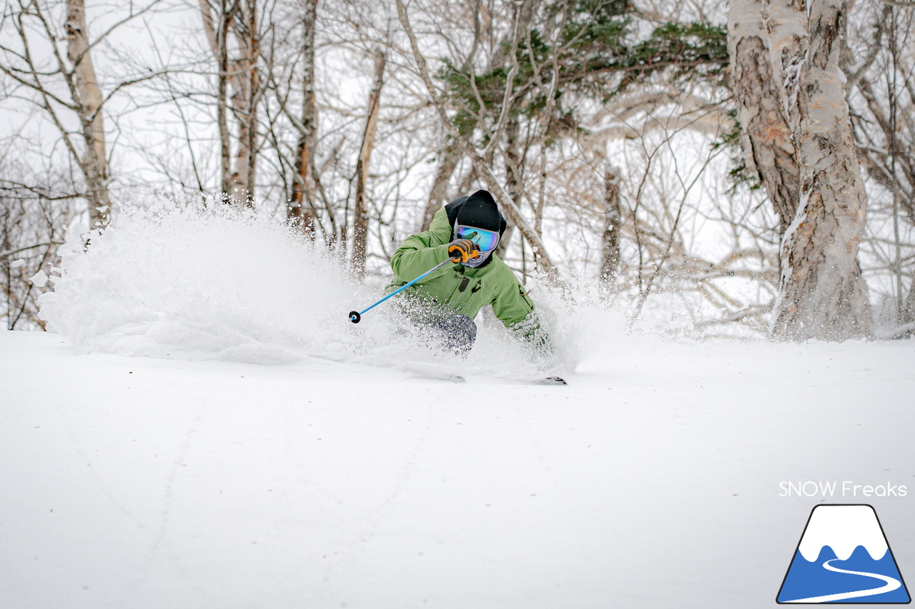 サッポロテイネ｜今シーズンは春セッション！プロスキーヤー・谷藤昌司さんと滑る１日。まさかのパウダー？！
